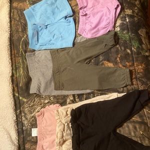 7 pairs of baby pants